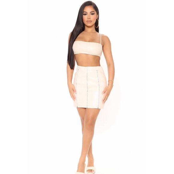 Keeping It Hot Nude Faux Croc Leather High‑Waist Front Zipper Mini Skirt Sz S - Picture 3 of 4